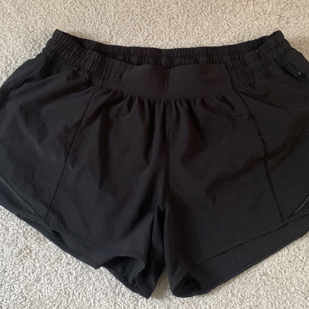 LULULEMON HOTTY HOT SHORTS